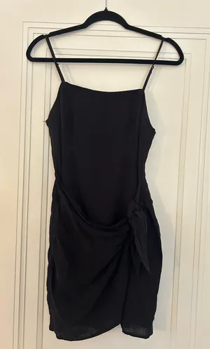 Forever 21 Dress Black Mini thumbnail 1