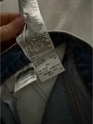 Levi’s 501 Denim Shorts thumbnail 3