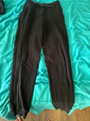 Lululemon Scuba midsize, black sweatpants size 4 thumbnail 1