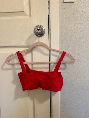 Edikted cropped red top thumbnail 2