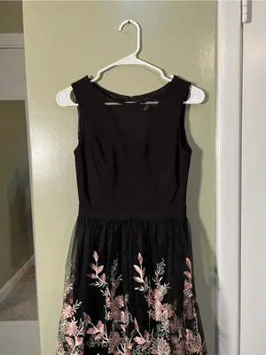 Morgan‎ & Co Women's Juniors Size 3 Evening Dress Black Pink Embroidered Floral thumbnail 4