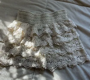 PINK lacy shorts thumbnail 1