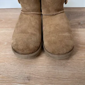 UGG Bailey Button Chestnut Brown Ankle Boots, Size 8 thumbnail 7