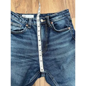 Zara Jeans Women's Size 2 Blue‎ Mid Rise Straight Leg Raw Hem Denim thumbnail 6
