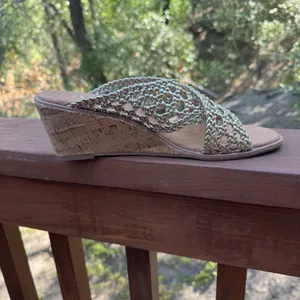 André Assous Bryana Woven‎ Wedge Sandals Gold Size 9.5 Women Featherweights thumbnail 9