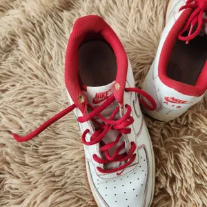 Nike Air White and Red Sneakers Size 6Y thumbnail 10