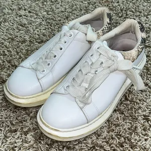 Steve Madden 7.5 sneakers with snake skin accents thumbnail 1