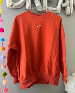 Nike Center Swoosh Crew Neck thumbnail 1