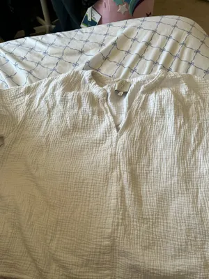 Joie Top Women’s crop thumbnail 4