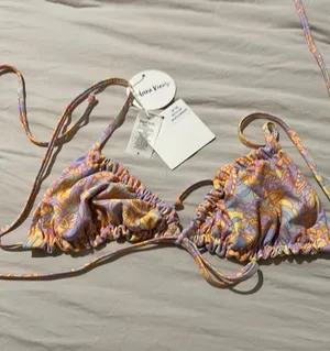 Kulani Kinis Swim Top thumbnail 1