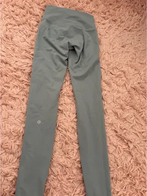 Lululemon Wunder Under Leggings thumbnail 2
