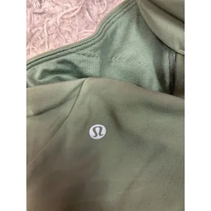 Lululemon Twisted Front Cross Back Sports Bra Olive Green Yoga Top Size M thumbnail 6