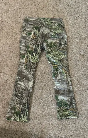 Women’s Realtree Camo Pants thumbnail 2