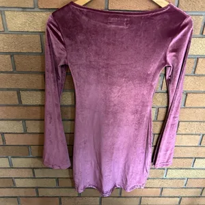 Urban Outfitters Flare Long Sleeve Pink Velvet Mini Dress Size XS thumbnail 4