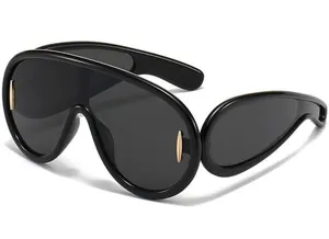 Aviator Style Sunglasses Oversized Frames Black thumbnail 1