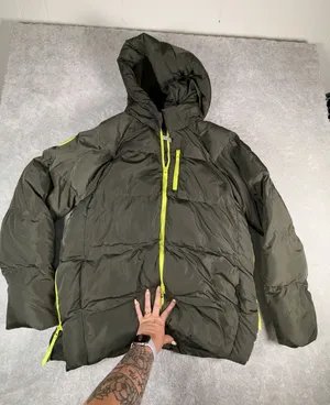 Fabletics Womens Green Hooded Puffer Jacket With Neon Zippers Coat Size M thumbnail 1