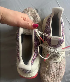 Adidas Ultra Boost 2020 sneakers in cream and pink with purple and red geometric pattern on the heel #ultraboost #running thumbnail 2