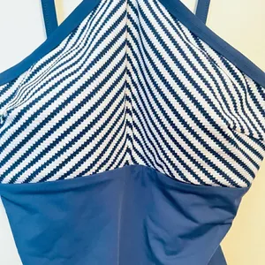 Moontide Bound X-Shape One Piece Swimsuit Women’s 8 thumbnail 2
