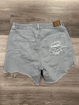 American Eagle Women’s Grey Denim Distressed Cut Off High Rise Mom Short Size 8 thumbnail 9