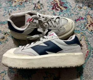 New Balance Sneakers Women’s thumbnail 2