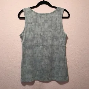 *30off3* NWOT. Patagonia Top. Excellent Condition!‎ thumbnail 4