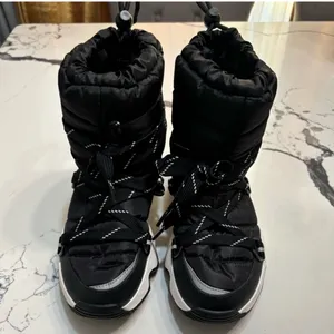 SOREL Kinetic Impact Waterproof Snow Boot Women Size 6 thumbnail 2
