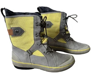 Clarks‎ Muckers Squall Boots Sz 10M Gray Yellow Leather Canvas Winter Waterproof thumbnail 1