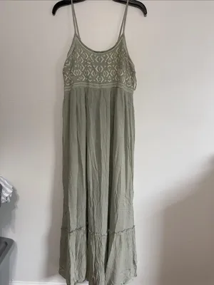 Sim & Sam Embroidered Sage Green Maxi Dress thumbnail 2