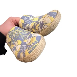 Dansko Womens Size 9 Victoria Tahitij Clogs Blue Yellow Hawaiian Floral Hibiscus thumbnail 8