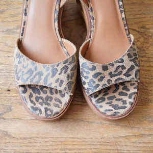 Lucky Brand Wynona Leopard Print Wedge Platform Sandals Tan Black 9.5M thumbnail 6