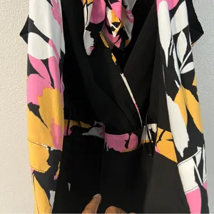Skylar Rose Multicolor Floral Print Faux Wrap Style V Neck Skirted Romper Size S thumbnail 8