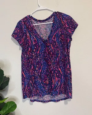 Lilly Pulitzer relaxed fit Navy Tee with Pink & Purple Abstract Print medium thumbnail 1