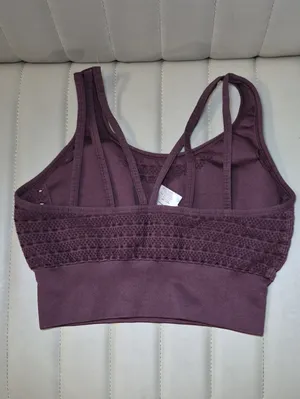 Gymshark Seamless Sports Bra Size Small in Plum Maroon thumbnail 2