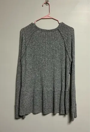 Mossimo Supply Co. V-Neck Henley Peplum Top Size S Gray thumbnail 2