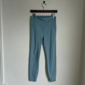 Vuori High Waisted Seafoam Active Leggings thumbnail 2