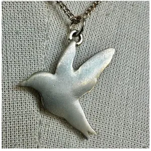 Flying bird pendant necklace Gold thumbnail 6
