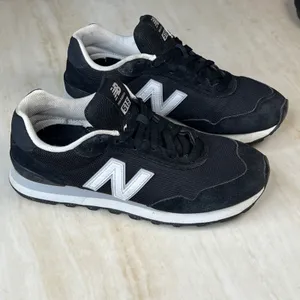 New Balance 515 Womens Sneakers Black White Suede Mesh Low Top WL515BLK 8.5 thumbnail 4