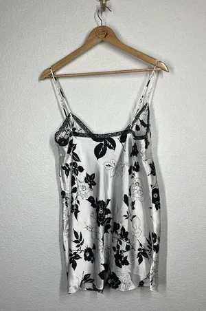 Victorias Secret Satin Tie Front Babydoll Chemise Top Large Lingerie White Black thumbnail 4