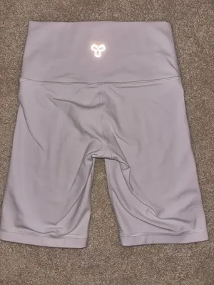 Aritzia TnA Biker shorts thumbnail 2