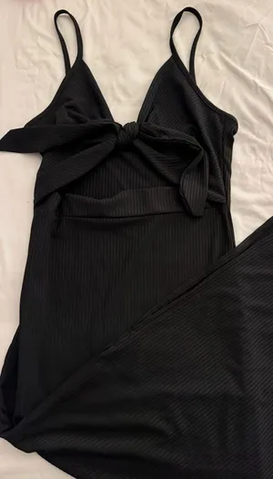 Black maxi dress thumbnail 1