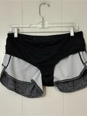Lululemon Speed Up Shorts 2.5” Size 6 Black White Print Lined Running Active thumbnail 7