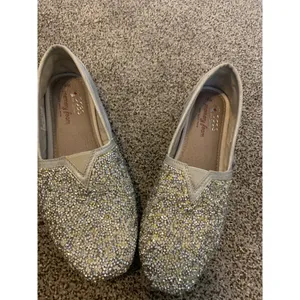 Skechers BOBS Slip On Flats Womens 6 Silver Good Rhinestone Sparkle Metallic thumbnail 2
