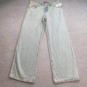 Edikted Bow Pocket Relaxed Jeans Womens M 32 Light Wash Wide Leg Coquette Denim thumbnail 1