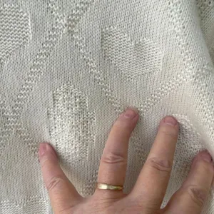 Vintage Dana Scott size M ivory heart embossed oversized sweater thumbnail 4