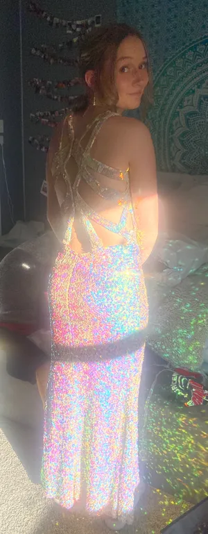 Gold sequenced Body-con Prom Dress thumbnail 3