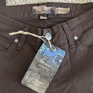 Paige NWT Chocolate Brown Verdugo Denim Jeggings Pants **Size 24** 🌸🌸 thumbnail 5