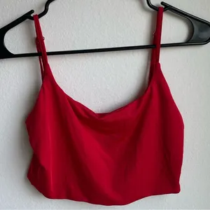Red Crop Top Size M thumbnail 1