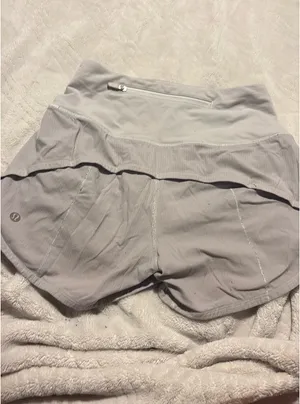 Lululemon Shorts White  thumbnail 3