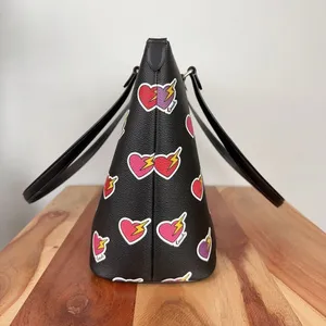 NWT Coach Gallery Tote Bag With Heart Bolt Print‎ thumbnail 4