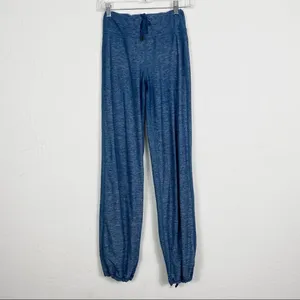 Lululemon Blue Heathered Yoga Pants thumbnail 6